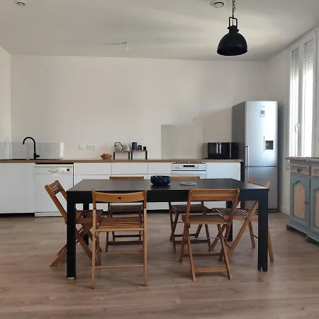 Authentic Neighborhood! Sète